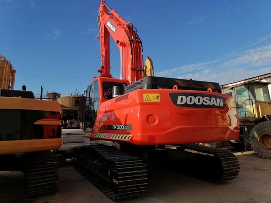Excavateur hydraulique DOOSAN DX300LC Meilleur basse performance DOOSAN utilisé Bonne performance