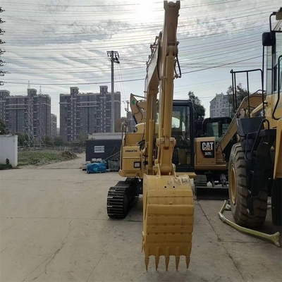 Une machine de creusement de 7 tonnes, fabriquée au Japon par Komatsu.