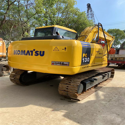 Excavateur à rampe KOMATSU PC130 en excellent état pour un fonctionnement en douceur