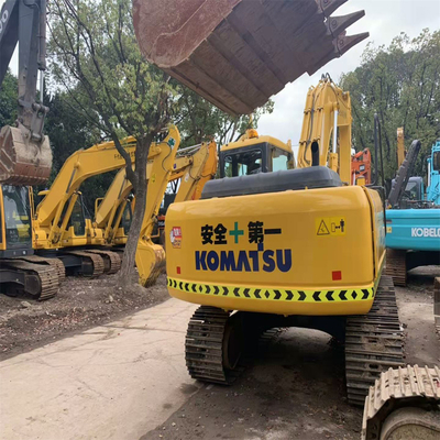 20 tonnes Komatsu PC200 Excavateur hydraulique moyen utilisé