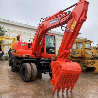 Excavateur à roues DOOSAN DH150-7 de 2022 avec un temps de travail réduit et de bonnes performances
