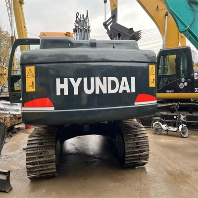 Excavateur Hyundai 220LC-9S en bon état avec moteur diesel