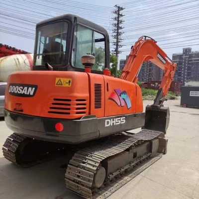 Doosan DH55 Excavatrice à chenille 5,5 tonnes couleur originale Mini Excavatrice utilisée à Shanghai