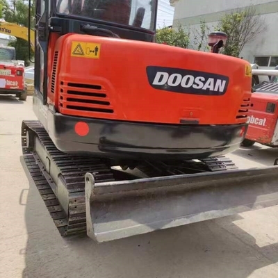 Doosan DH55 Excavatrice à chenille 5,5 tonnes couleur originale Mini Excavatrice utilisée à Shanghai