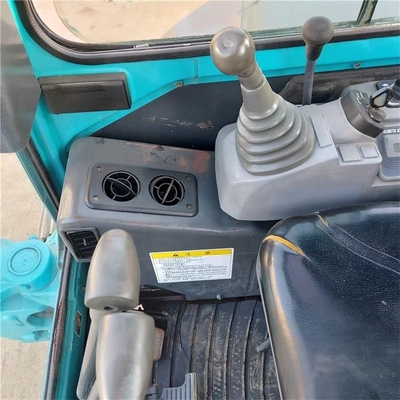 Excavateur Kubota KX135 de petite taille bien entretenu avec couleur originale