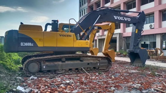 Excavateur VOLVO EC360B 36TON d'occasion avec peu d'heures de travail et bien entretenu