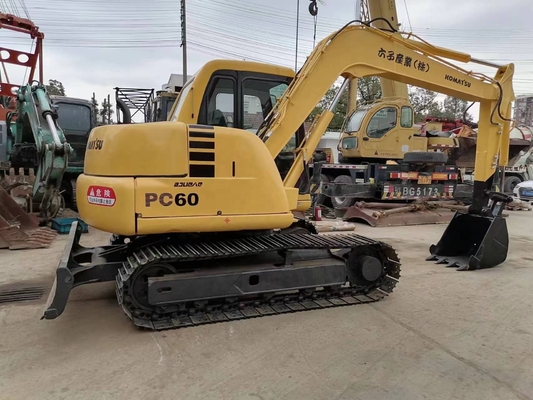 Excavateur à chenilles Komatsu PC60 importé du Japon avec moteur d'origine et temps de travail réduit