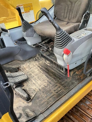 Excavateur Komatsu PC220 d'occasion avec autre pompe hydraulique en excellent état