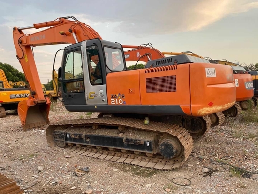 Excavateur HITACHI ZX210 avec excellentes conditions de travail et soupape hydraulique HITACHI