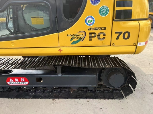 Crawler utilisé Komatsu PC70 Excavator 7TON avec peinture originale et autre vanne hydraulique