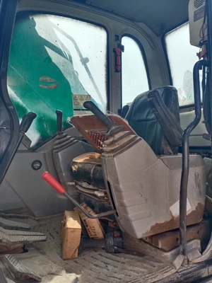Excavatrice utilisée Kobelco SK200-6 avec une puissance de 66 kW en bon état
