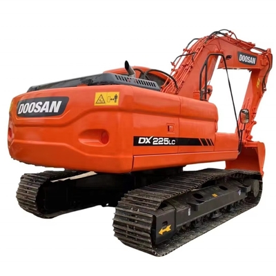 Excavatrice de peinture japonaise d'origine utilisée Doosan 25 tonnes DX225LC Haute efficacité opérationnelle
