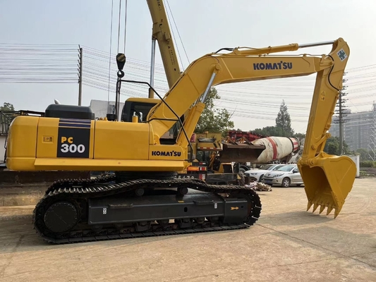 Excavateur hydraulique KOMATSU PC300 en parfait état
