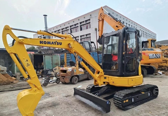 Mini Digger KOMATSU PC35 Excavateur d'occasion Faible consommation de carburant et fabriqué au Japon