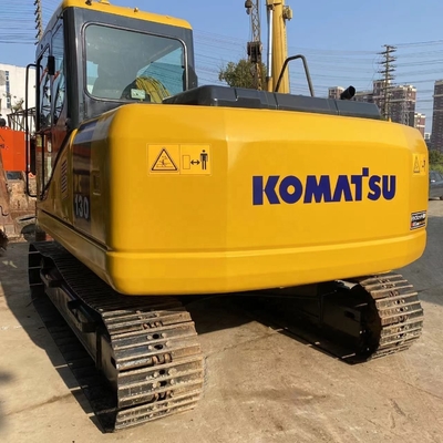 Poids de travail de 13 tonnes Excavateur Komatsu PC130 importé du Japon au chantier naval de Shanghai