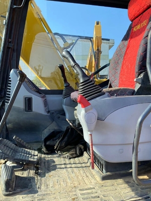 Excellent état, excavateur à rampe hydraulique Komatsu PC130 avec peu de temps de travail