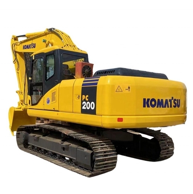 Excavateur de 20 tonnes dans le chantier naval de Shanghai Komatsu pc200 excavateur utilisé avec une pompe hydraulique de 105 kW