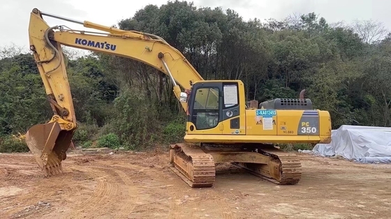 Excavateur hydraulique Komatsu PC350 en parfait état pour vos besoins