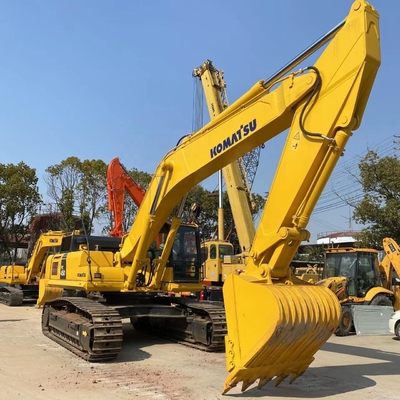 Le Japon a importé une excavatrice Komatsu PC450 d'occasion.