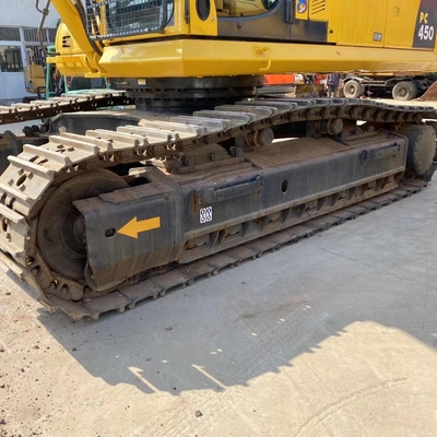 Le Japon a importé une excavatrice Komatsu PC450 d'occasion.