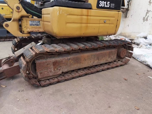 Excavatrice miniature Caterpillar 301.5 d'occasion en bon état en stock