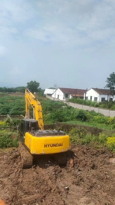 En bon état HYUNDAI 225LC-7 Excavateur d'occasion pour la construction et l'agriculture