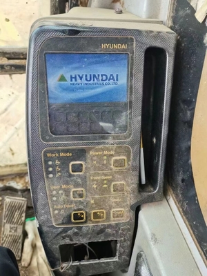 En bon état HYUNDAI 225LC-7 Excavateur d'occasion pour la construction et l'agriculture