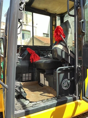 En bon état, mini-excavateur Komatsu PC56 mini-excavateur japonais d'occasion.