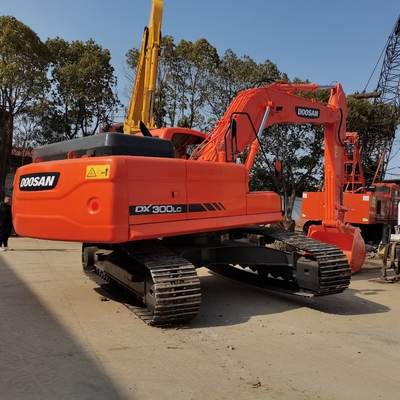 Excavateur Doosan DX300LC utilisé du Japon avec peinture originale et pompe hydraulique Liyuan