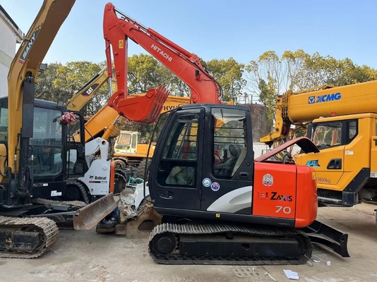 Excavateur à chenille japonais d'origine Hitachi zx70 avec moteur EPA et conception de chenille