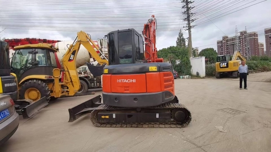 Conception habile Hitachi ZX65U Excavatrice hydraulique à remorqueuse utilisée 0,8 tonnes Poids de fonctionnement