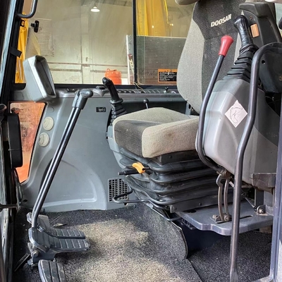 Équipement de construction lourde Doosan DX60 Excavateur d'occasion avec cylindre hydraulique