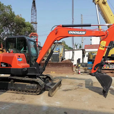 Autres composants hydrauliques Excavatrice d'occasion Doosan DX60 pour projets paysagistes