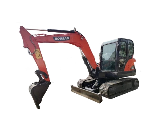 Excavateur d'occasion Doosan DX60 de 6 tonnes en parfait état