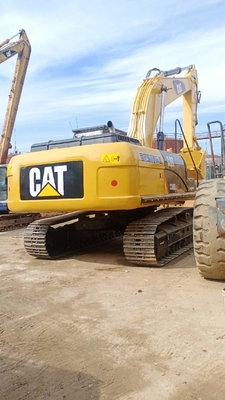 Excavateur jaune 330D2L adapté à diverses exigences du client