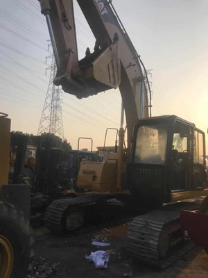 Excavatrices d'occasion 320CU de Caterpillar avec une capacité de seau de 0,8 m3 et de courtes heures de travail