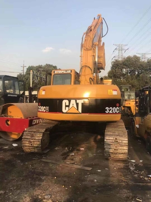 Excavatrices d'occasion 320CU de Caterpillar avec une capacité de seau de 0,8 m3 et de courtes heures de travail