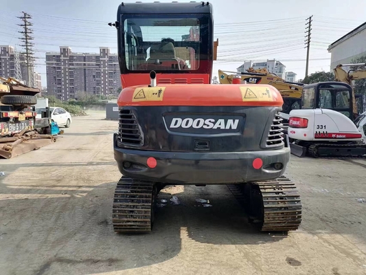 Les avantages de l'excavatrice à rampe DX60-9C en bon état à Shanghai