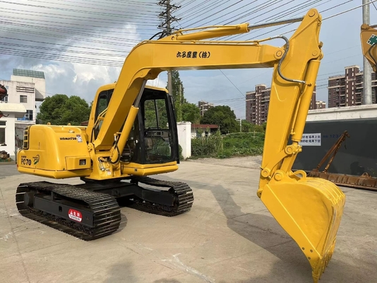 Excavateur PC70 Komatsu d'occasion en excellent état avec une capacité de seau de 0,38m3