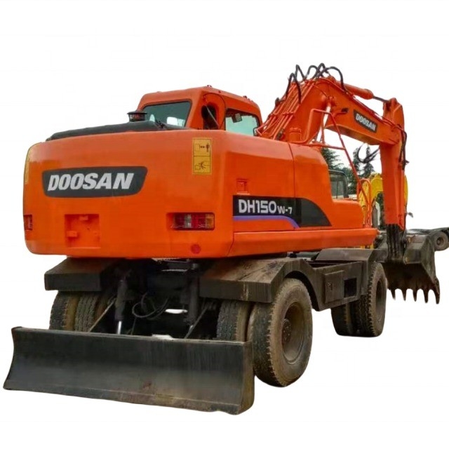 Excavateur Doosan DH150W-7 utilisé avec moteur HINO 15000 kg Poids de la machine et Japon