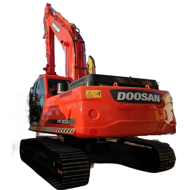 Excavateur Doosan DX300LC avec moteur HINO du Japon en parfait état