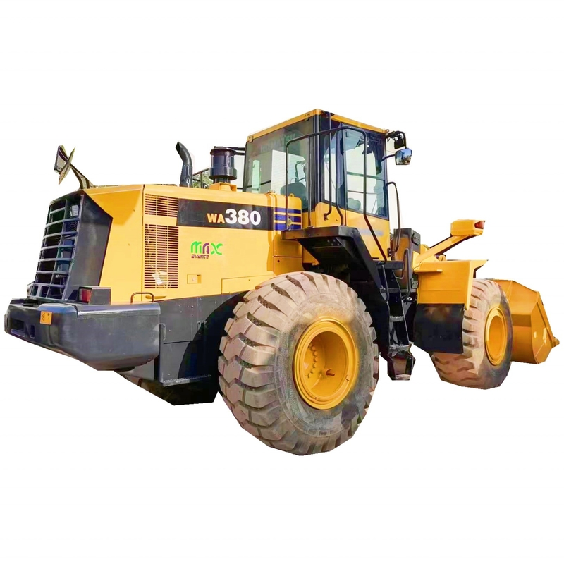 En bon état chargeur d'occasion Komatsu WA380 chargeur d'occasion excavateur couleur originale