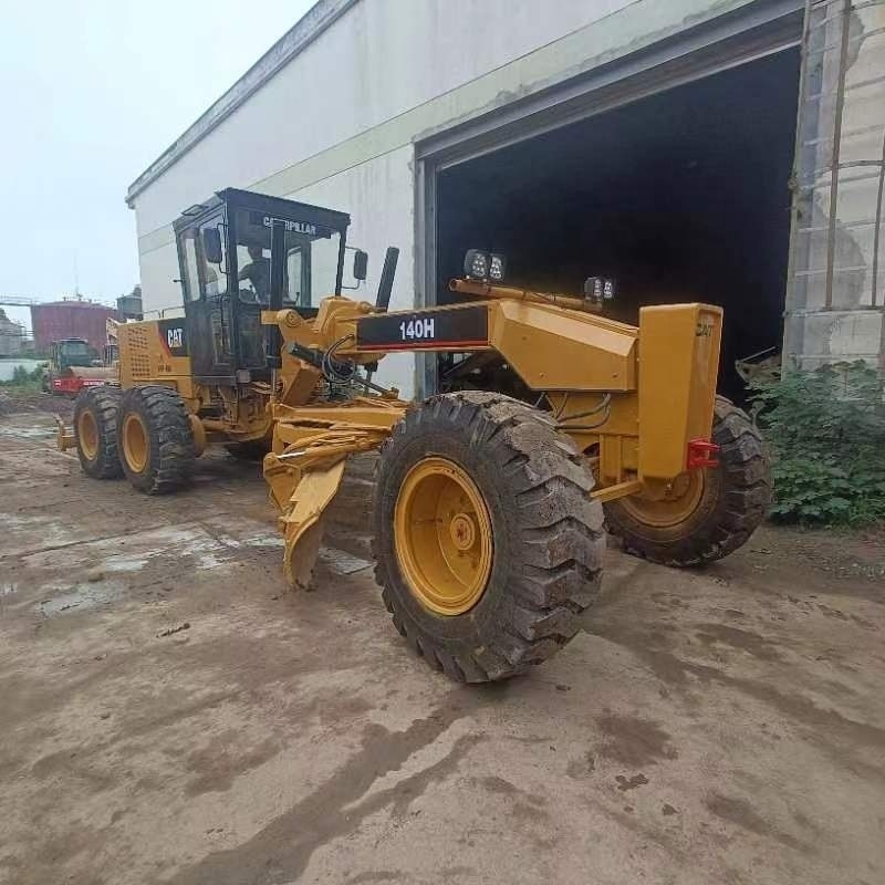 Catalogue des moteurs CAT140H usagés avec pneus routiers et moteur Cummins en bon état