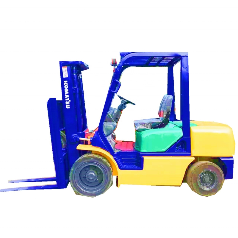 Camion élévateur à fourche 3 tonnes utilisé Komatsu FD30 du Japon Excellentes conditions de travail