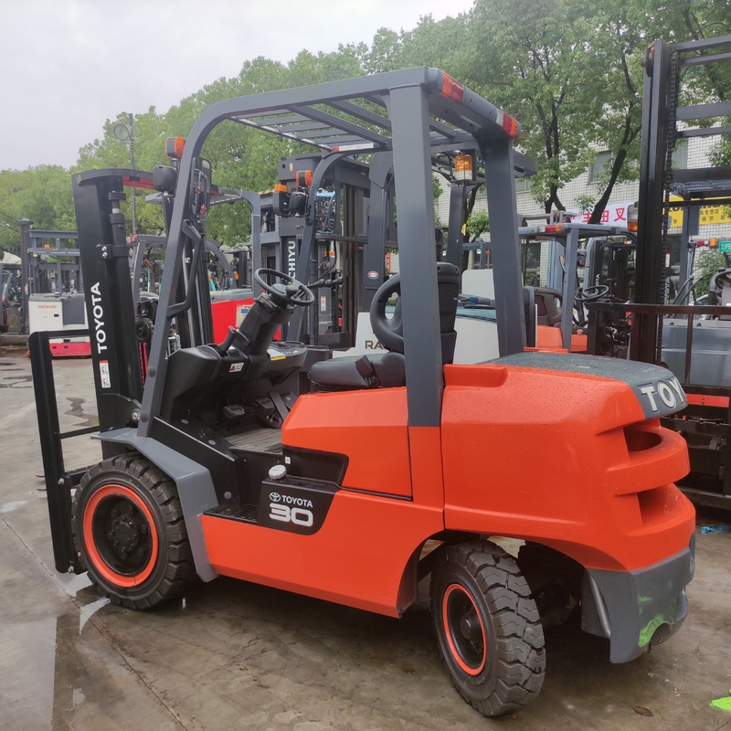 3000 KG Année 2023 TOYOTA Japon fabriqué FDZN30 3 tonnes chariot élévateur à fourche diesel