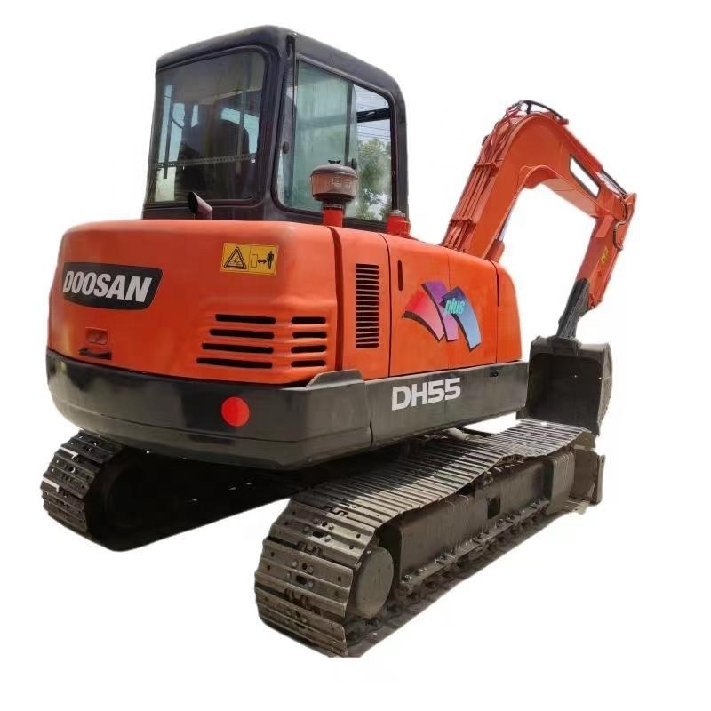 Doosan DH55 Excavateur d'occasion 68kw Peinture originale machine japonaise Poids 5500 kg à prix abordable
