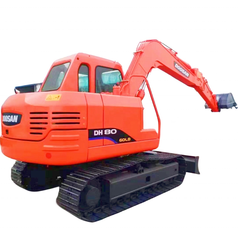 Excavateur Doosan DH80 d'occasion avec peinture originale et cylindre hydraulique Liyuan au Japon