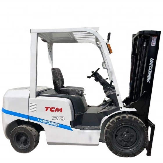 TCM plus sûr utilisé 3 tonnes 3,5 tonnes chariot élévateur diesel avec moteur ISUZU YANMAR MISUBISHI FD30