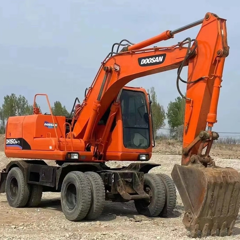 Excavateur à roues DOOSAN DX140W-7 avec peinture originale et moteur Cummins 112kW