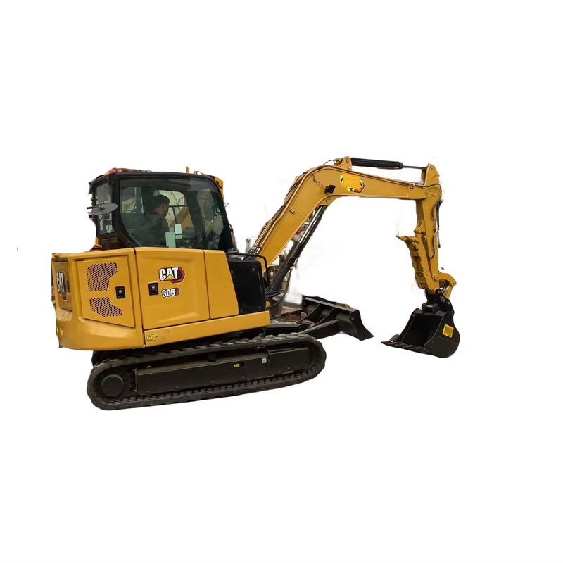 Le Japon a utilisé une mini-pelée CAT306 avec un moteur EPA de 6 tonnes en excellent état